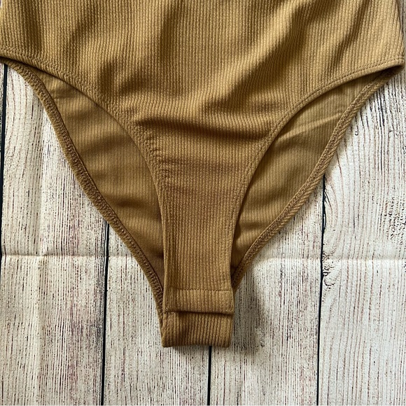 ▪️Princess Polly Bodysuit▪️ - Picture 4 of 6